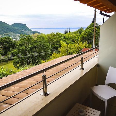 B&B Il Riccio Costermano Eksteriør billede