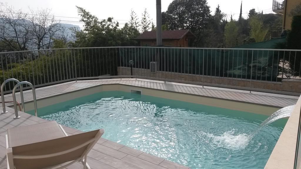 B&B Il Riccio Costermano Eksteriør billede
