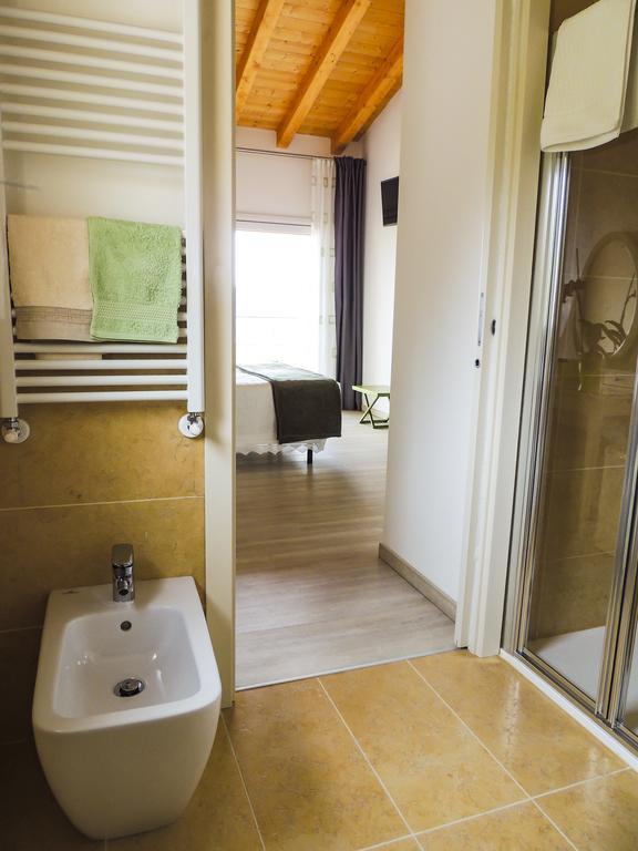 B&B Il Riccio Costermano Eksteriør billede