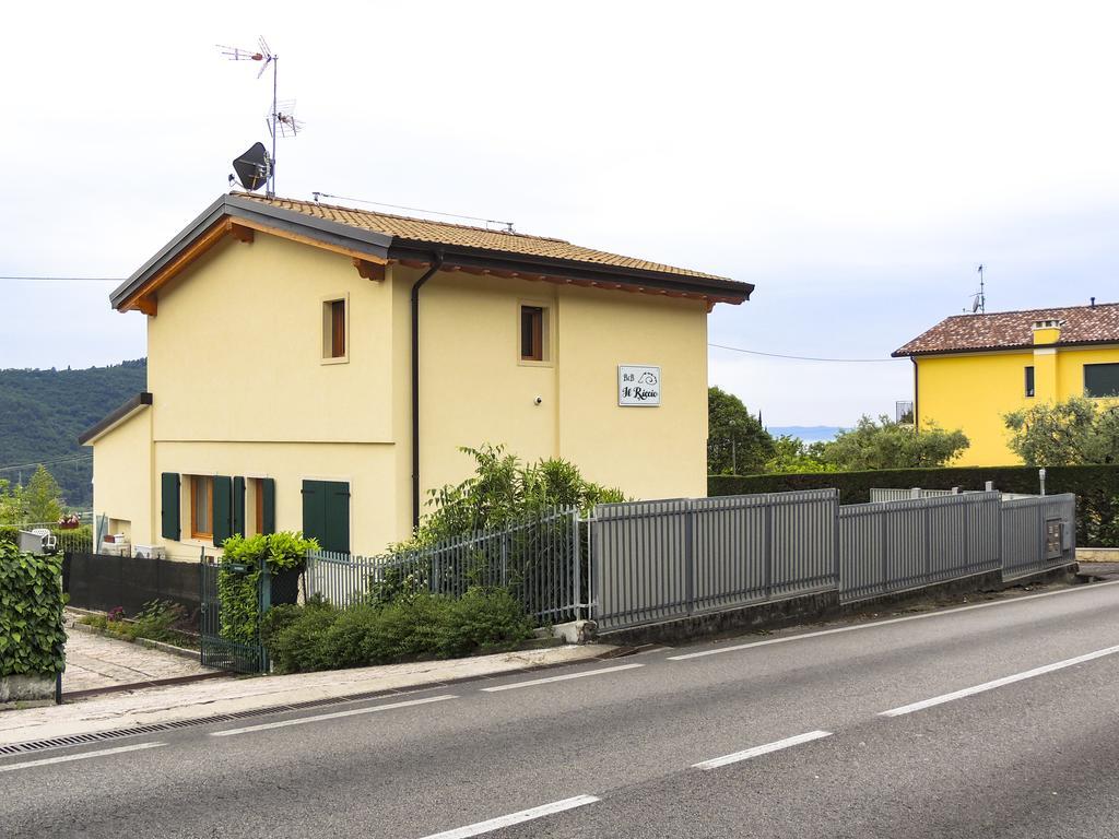 B&B Il Riccio Costermano Eksteriør billede